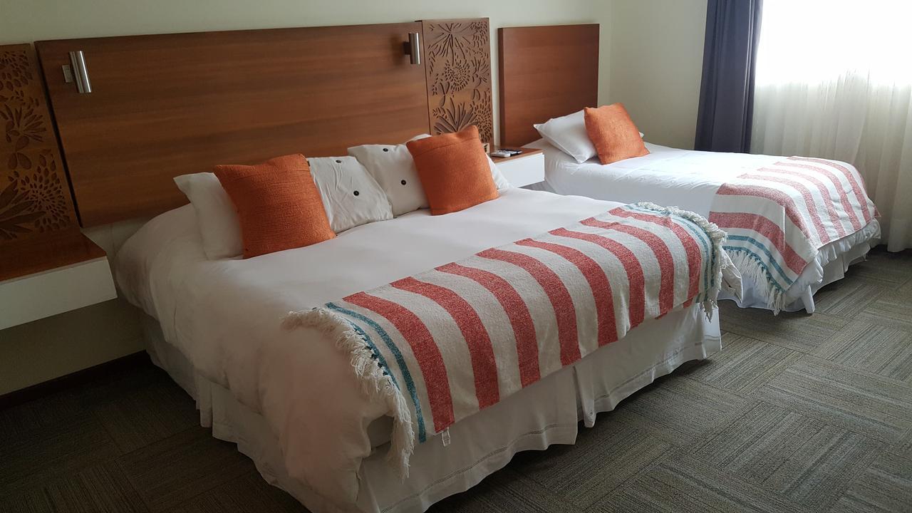 Hotel Origenes บาเญนาร์ ภายนอก รูปภาพ